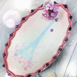 Mesa de café da manhã na cama faça você mesmo: modelos práticos para conforto