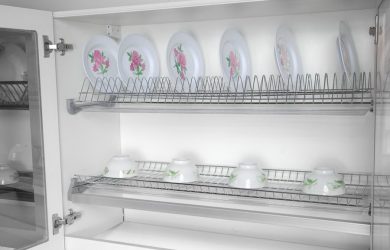 O secador de cozinha para ware em um caso (115 + fotos) - construído em, angular, de um aço inoxidável. Qual você escolhe?