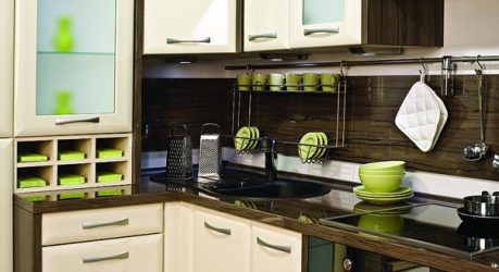 O secador de cozinha para ware em um caso (115 + fotos) - construído em, angular, de um aço inoxidável. Qual você escolhe?