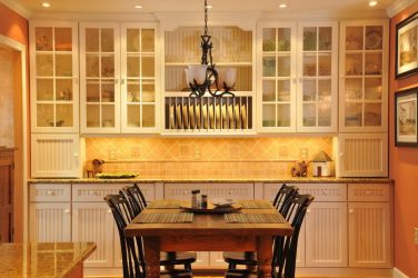 O secador de cozinha para ware em um caso (115 + fotos) - construído em, angular, de um aço inoxidável. Qual você escolhe?