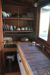 O secador de cozinha para ware em um caso (115 + fotos) - construído em, angular, de um aço inoxidável. Qual você escolhe?