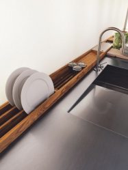 O secador de cozinha para ware em um caso (115 + fotos) - construído em, angular, de um aço inoxidável. Qual você escolhe?