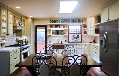 O secador de cozinha para ware em um caso (115 + fotos) - construído em, angular, de um aço inoxidável. Qual você escolhe?