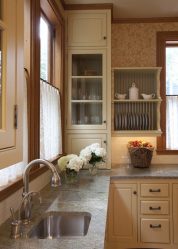 O secador de cozinha para ware em um caso (115 + fotos) - construído em, angular, de um aço inoxidável. Qual você escolhe?