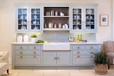 O secador de cozinha para ware em um caso (115 + fotos) - construído em, angular, de um aço inoxidável. Qual você escolhe?