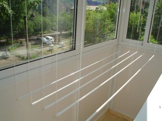 85+ Fotos de ferramentas para secar roupas na sacada faça você mesmo: Cabide, Lianas, Cordas. Qual opção escolher?