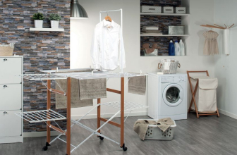 85+ Photos of tools for drying clothes on the balcony do it yourself: Hanger, Lianas, Ropes. Which option to choose?