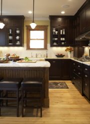 Wenge no interior: 160+ (foto) combinações de cores com mobiliário (design da sala de estar, quarto, corredor)