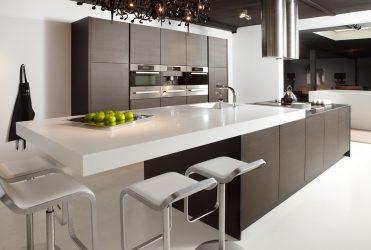 Wenge no interior: 160+ (foto) combinações de cores com mobiliário (design da sala de estar, quarto, corredor)