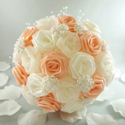 Como fazer uma flor a partir de uma fita Fazer as suas próprias mãos (mais de 90 fotos): Aulas Master simples para criar um Bud bonito