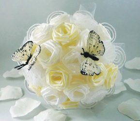 Como fazer uma flor a partir de uma fita Fazer as suas próprias mãos (mais de 90 fotos): Aulas Master simples para criar um Bud bonito