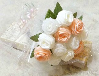Como fazer uma flor a partir de uma fita Fazer as suas próprias mãos (mais de 90 fotos): Aulas Master simples para criar um Bud bonito