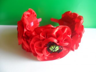 Como fazer uma flor a partir de uma fita Fazer as suas próprias mãos (mais de 90 fotos): Aulas Master simples para criar um Bud bonito