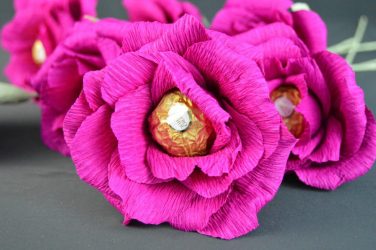 Como fazer flores de papel ondulado com suas próprias mãos? 125 Fotos e 5 workshops simples