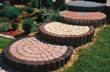 Passarelas no país de telhas de pavimentação - Design de um belo pátio (120+ fotos)