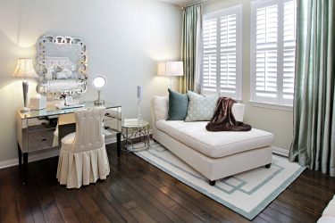 Penteadeira com espelho e iluminação: 140+ (Foto) Opções para o seu quarto