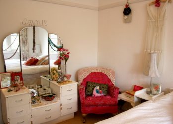 Penteadeira com espelho e iluminação: 140+ (Foto) Opções para o seu quarto