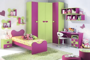 Guarda-roupa de canto moderno no quarto: de pequeno a grande porte. Qual poderia ser o seu conteúdo?