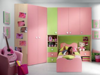 Guarda-roupa de canto moderno no quarto: de pequeno a grande porte. Qual poderia ser o seu conteúdo?