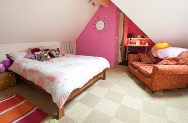 Guarda-roupa de canto moderno no quarto: de pequeno a grande porte. Qual poderia ser o seu conteúdo?