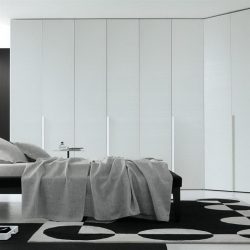 Guarda-roupa de canto moderno no quarto: de pequeno a grande porte. Qual poderia ser o seu conteúdo?