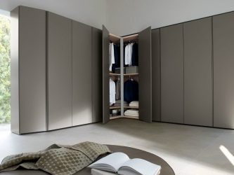 Guarda-roupa de canto moderno no quarto: de pequeno a grande porte. Qual poderia ser o seu conteúdo?