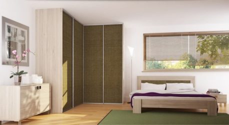 Guarda-roupa de canto moderno no quarto: de pequeno a grande porte. Qual poderia ser o seu conteúdo?