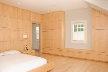 Guarda-roupa de canto moderno no quarto: de pequeno a grande porte. Qual poderia ser o seu conteúdo?