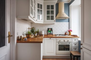 Como fazer uma cozinha estreita e longa: nuances e truques para um pequeno interior (mais de 175 fotos)