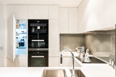 Como fazer uma cozinha estreita e longa: nuances e truques para um pequeno interior (mais de 175 fotos)