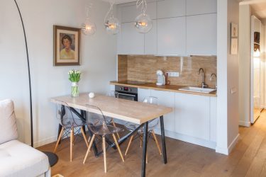 Como fazer uma cozinha estreita e longa: nuances e truques para um pequeno interior (mais de 175 fotos)