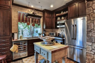 Como fazer uma cozinha estreita e longa: nuances e truques para um pequeno interior (mais de 175 fotos)