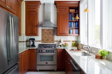 Como fazer uma cozinha estreita e longa: nuances e truques para um pequeno interior (mais de 175 fotos)