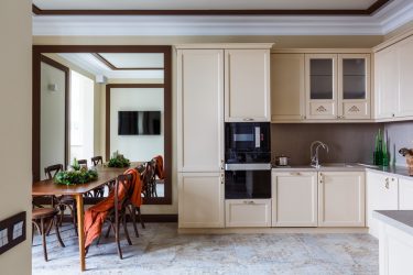 Como fazer uma cozinha estreita e longa: nuances e truques para um pequeno interior (mais de 175 fotos)