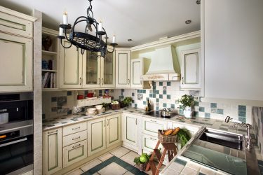 Como fazer uma cozinha estreita e longa: nuances e truques para um pequeno interior (mais de 175 fotos)