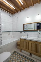 Design de banheiro com e sem pia: Escolhendo móveis (mais de 165 fotos). O que é preferido?