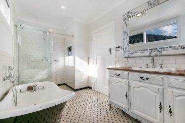 Design de casa de banho em estilo provençal - romance suave para corpo e alma (mais de 205 fotografias)