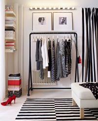 Wall Hanger faça você mesmo no corredor: com uma caixa de sapatos, com uma prateleira, com ganchos. Esqueça a falta de espaço!