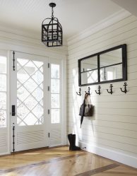 Wall Hanger faça você mesmo no corredor: com uma caixa de sapatos, com uma prateleira, com ganchos. Esqueça a falta de espaço!