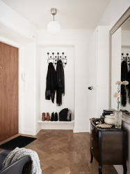 Wall Hanger faça você mesmo no corredor: com uma caixa de sapatos, com uma prateleira, com ganchos. Esqueça a falta de espaço!