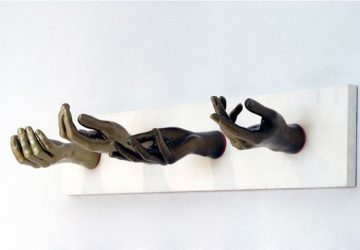 Wall Hanger faça você mesmo no corredor: com uma caixa de sapatos, com uma prateleira, com ganchos. Esqueça a falta de espaço!
