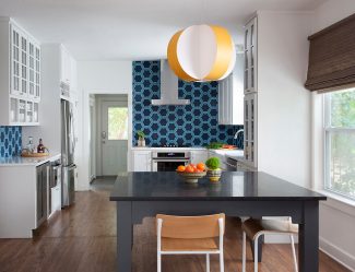 Cor do céu e do mar: 215+ Foto Design exclusivo. A escolha de combinações de azul no interior
