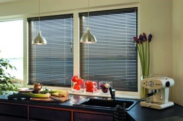 Quais são as cortinas nas janelas (mais de 200 fotos): Várias opções de design para sua casa