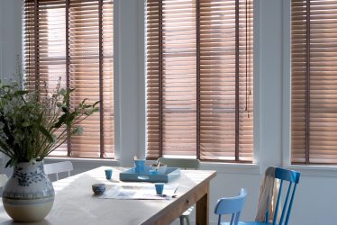 Quais são as cortinas nas janelas (mais de 200 fotos): Várias opções de design para sua casa