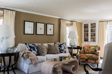 Elegância discreta do estilo americano: Escolhendo um design para um apartamento (sala de estar, quarto, cozinha)