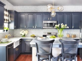 Elegância discreta do estilo americano: Escolhendo um design para um apartamento (sala de estar, quarto, cozinha)