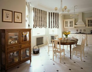 Principais toques do interior do apartamento no estilo Inglês: Adaptar para si mesmo (sala de estar, quarto, cozinha, banheiro)