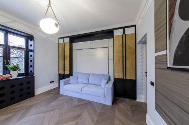Entresol: 155+ Fotos em interiores modernos de apartamentos. Escolhendo opções para o corredor, cozinha, acima da porta