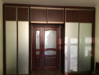 Entresol: 155+ Fotos em interiores modernos de apartamentos. Escolhendo opções para o corredor, cozinha, acima da porta
