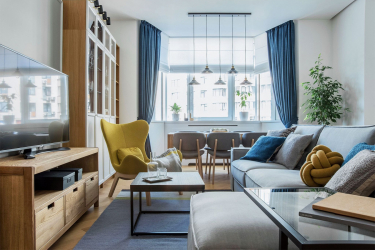 Entresol: 155+ Fotos em interiores modernos de apartamentos. Escolhendo opções para o corredor, cozinha, acima da porta
